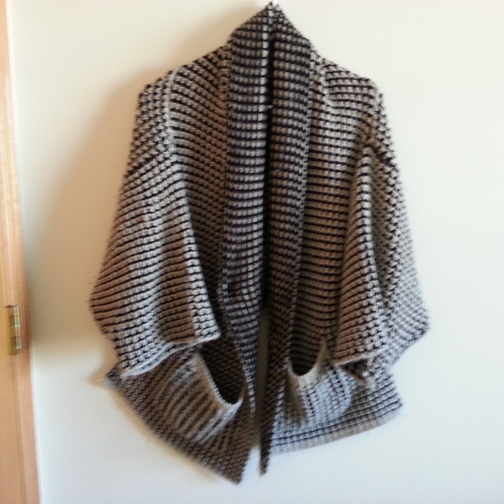 Rebecca Elliot black & gray sweater - womens XL